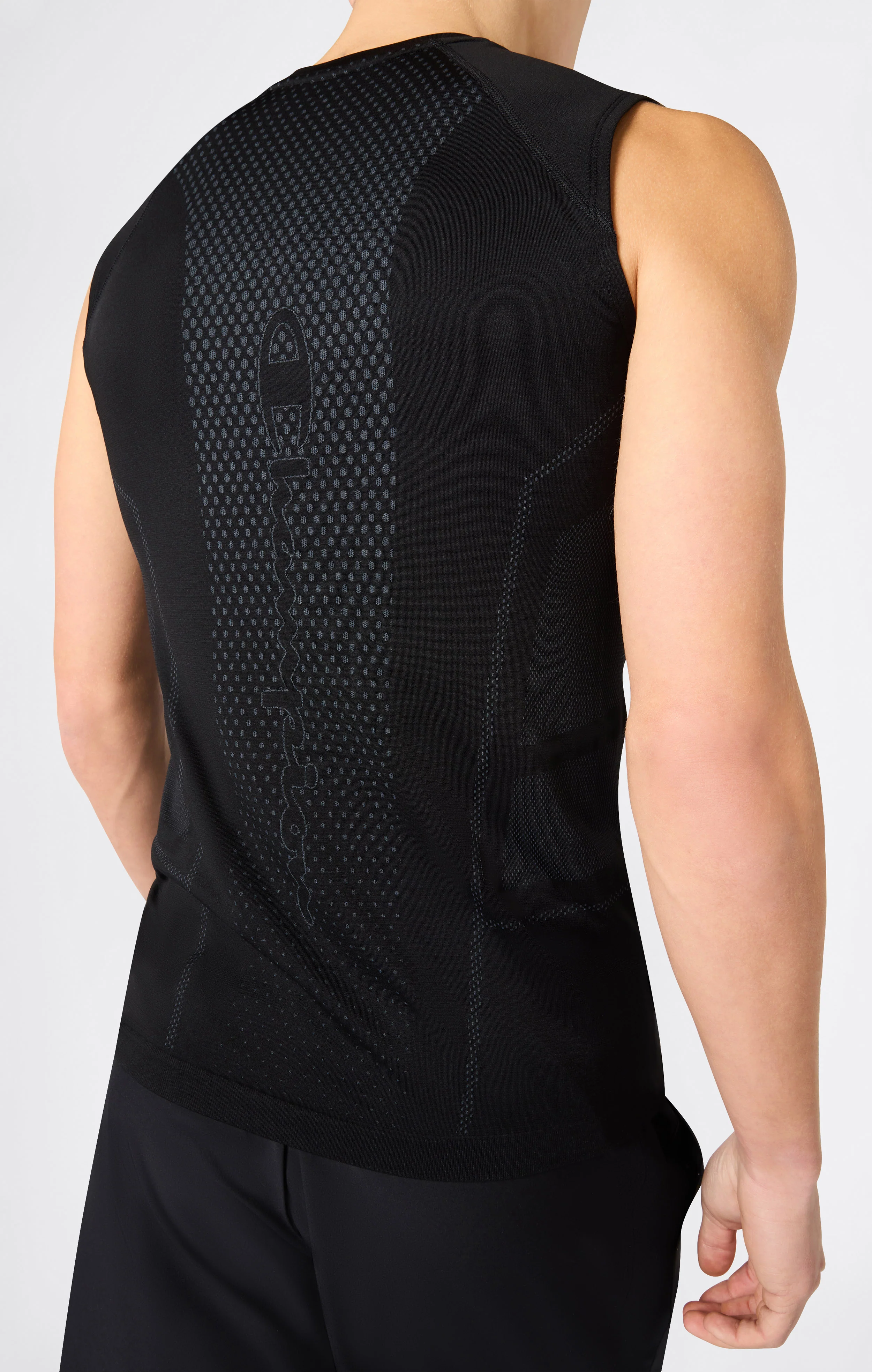Men’s Seamless Quick Dry Athletic Fit Tank Top - Image 4