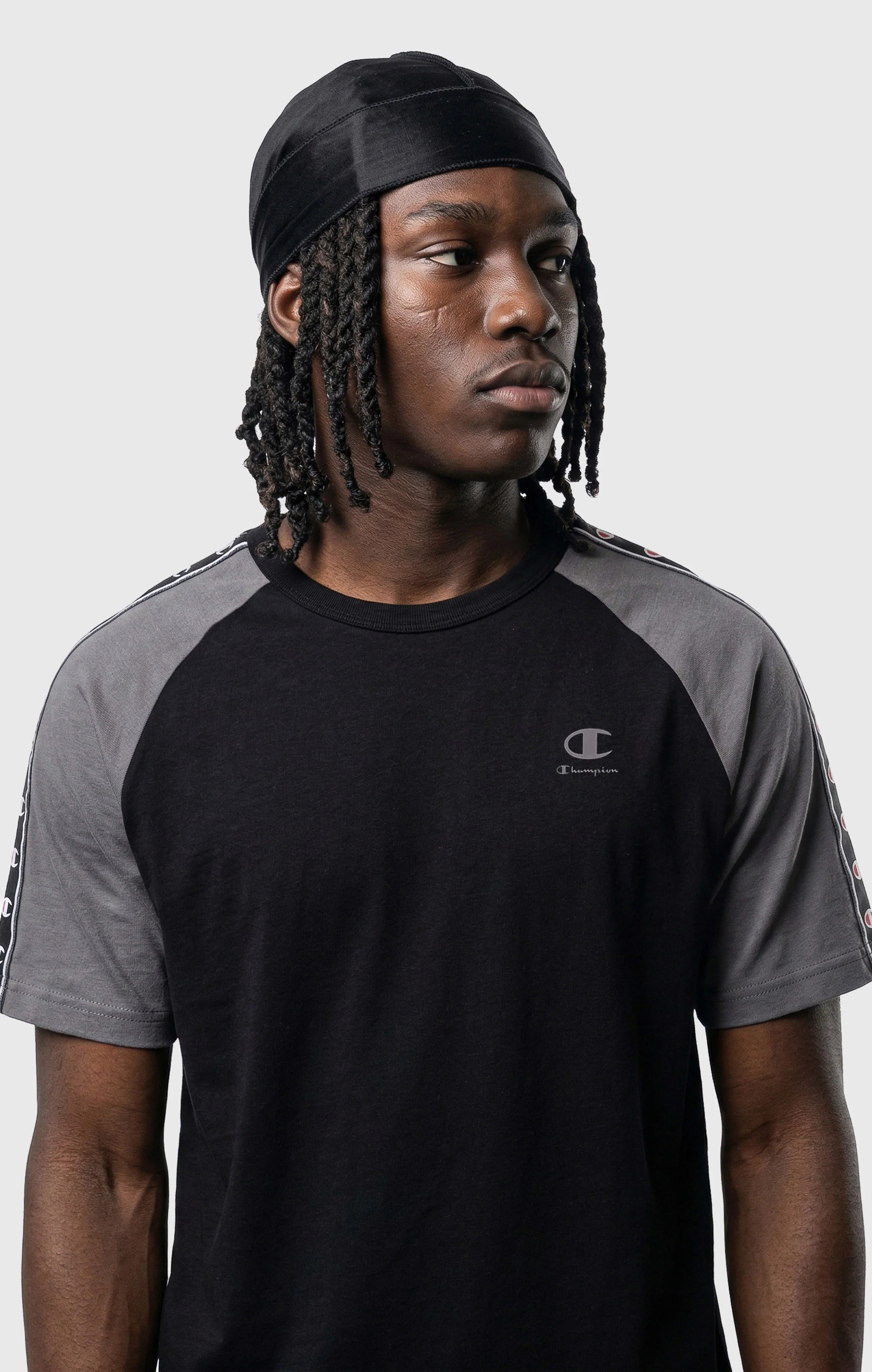 Men’s Tape Logo Raglan Sleeve T-Shirt - Image 4