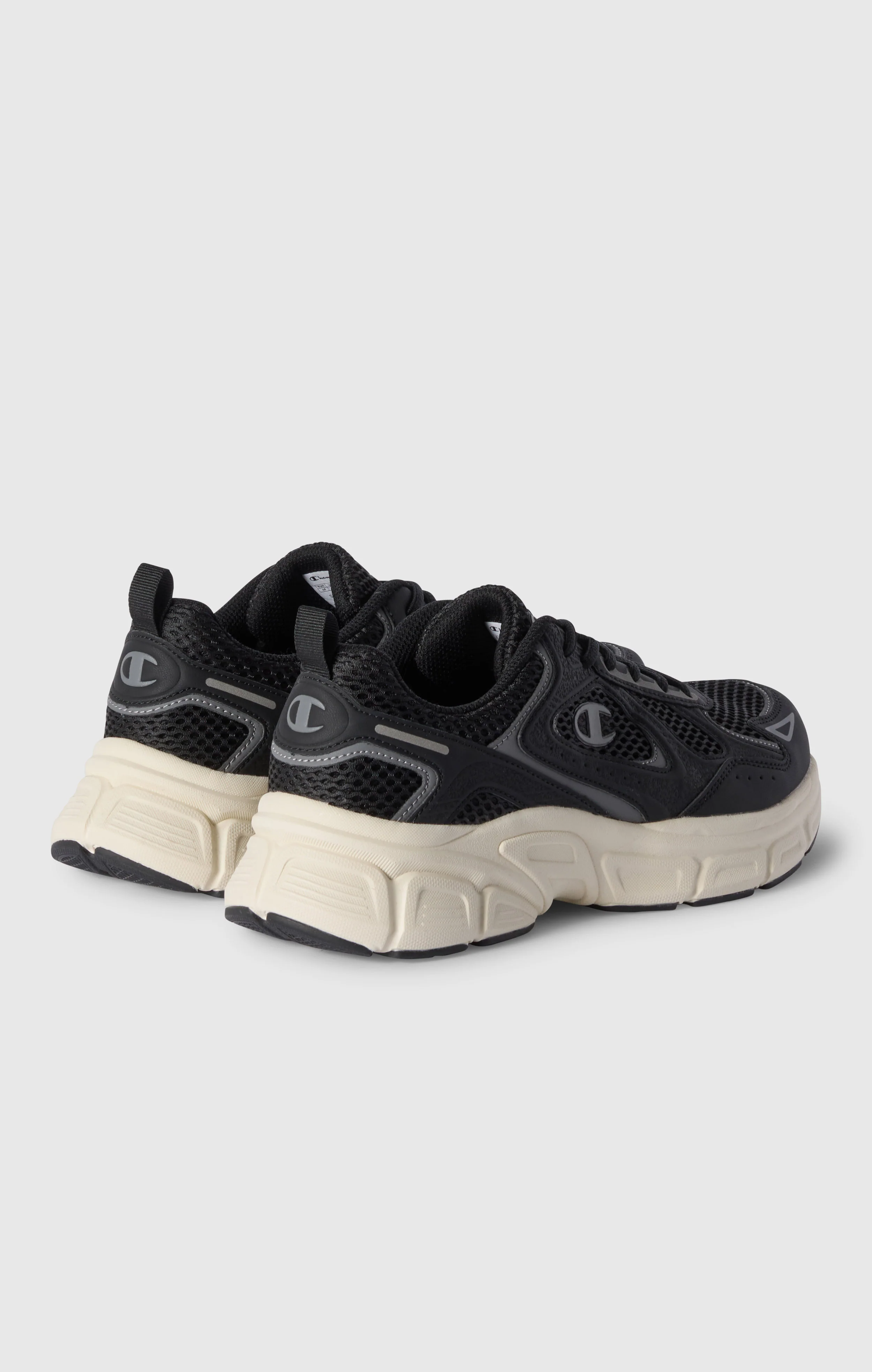 RT25 Mesh Trainers Low - Image 5