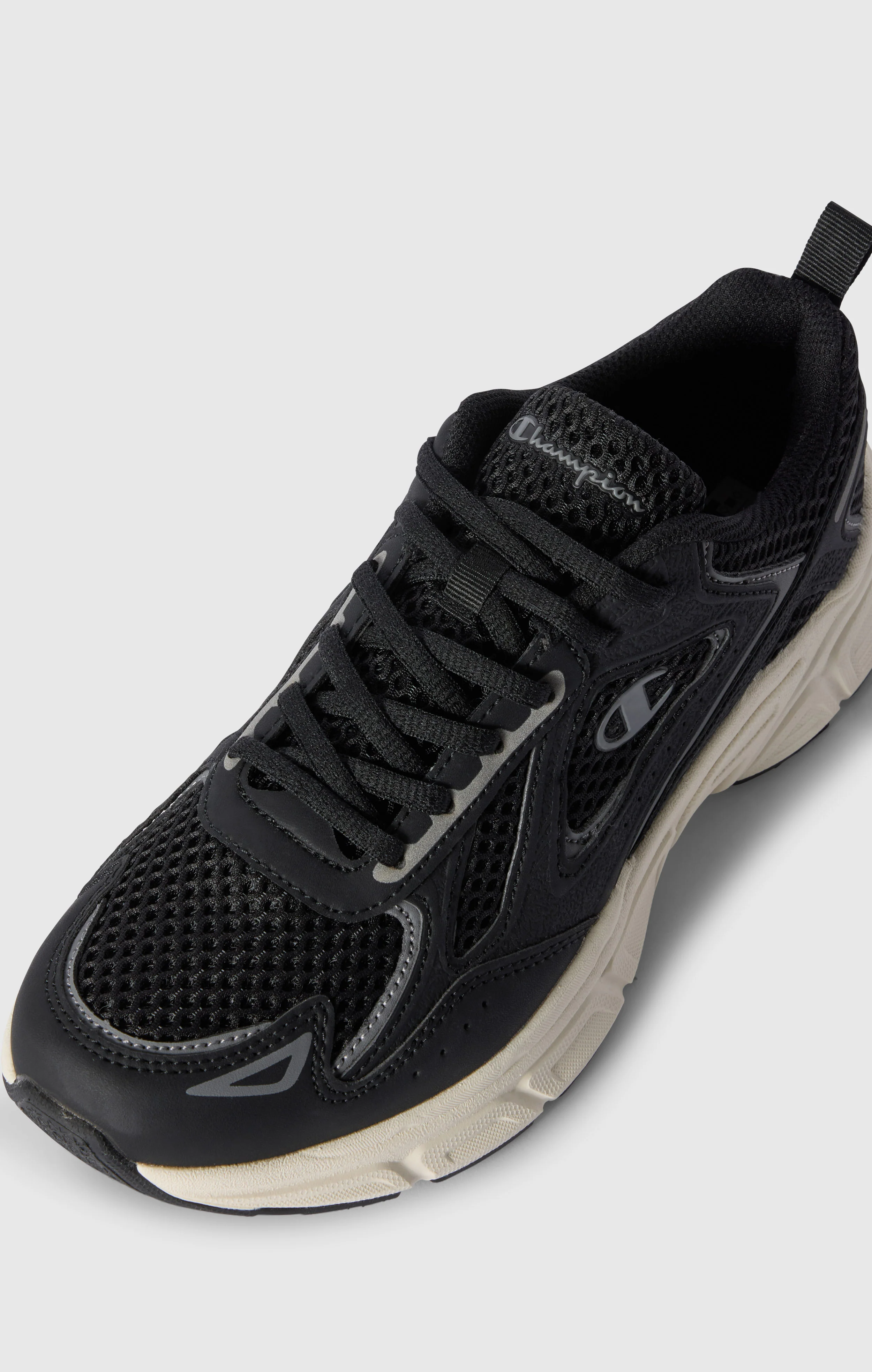 RT25 Mesh Trainers Low - Image 4