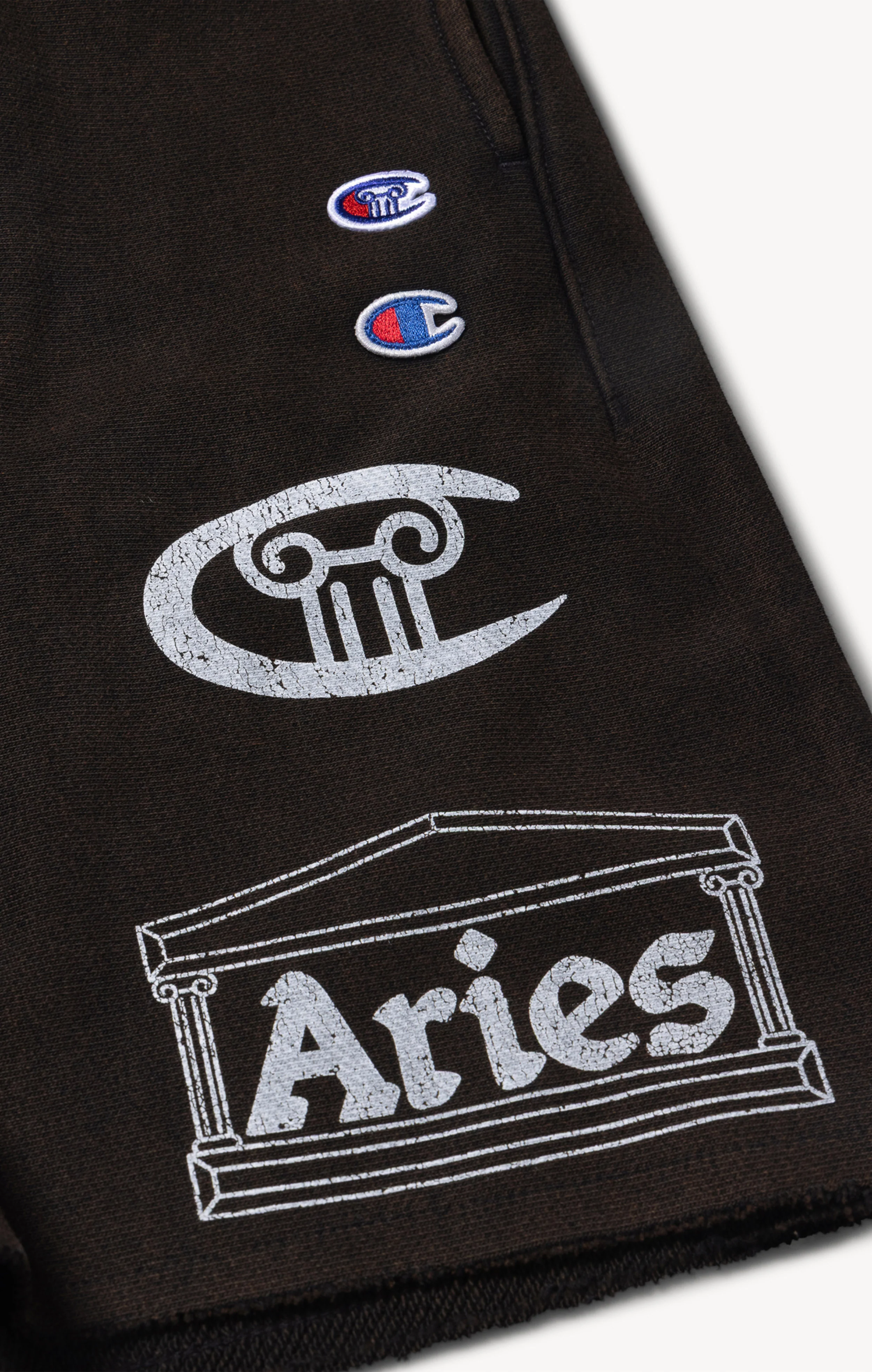 Unisex Shorts Aries x Champion - Image 4